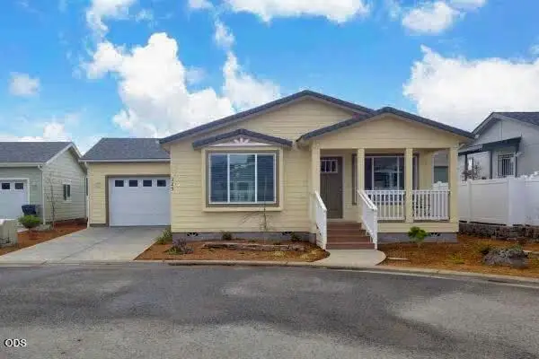 325 Winston Drive #325, Grants Pass, OR 97526 - #2