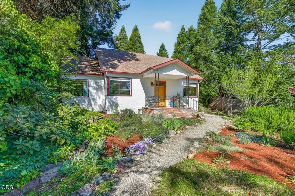 555 Beach Street, Ashland, OR 97520