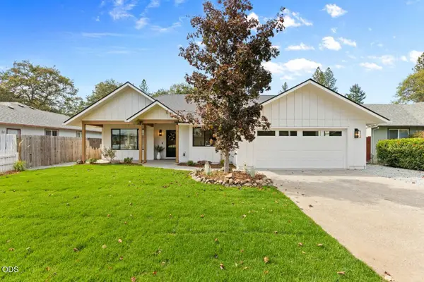 335 Yew Wood Drive, Shady Cove, OR 97539