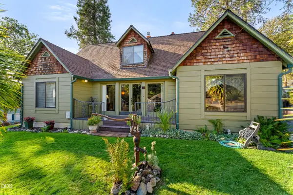 1211 NW B Street, Grants Pass, OR 97526