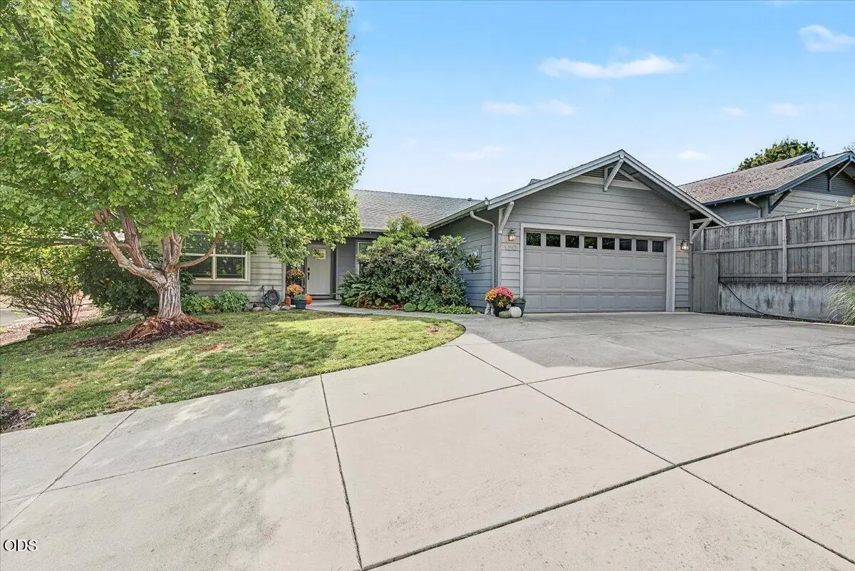 120 Andi Court, Talent, OR 97540 - #1