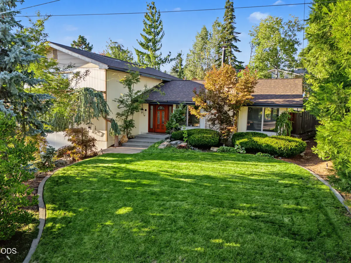 1873 Benson Avenue, Klamath Falls, OR 97601 - #1