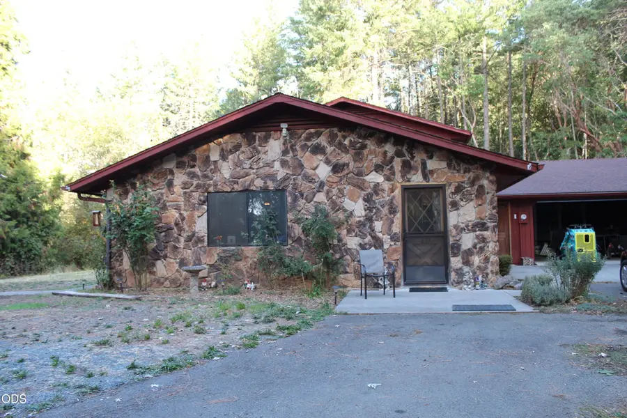 333 Greens Creek Road, Grants Pass, OR 97527 - #3