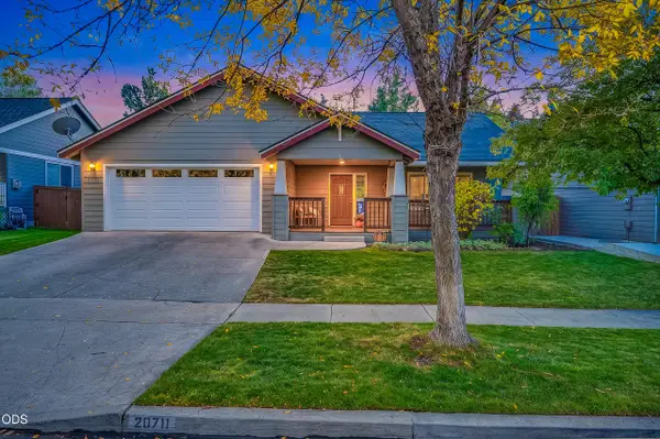20711 Nicolette Drive, Bend, OR 97701