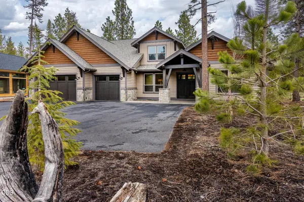 56887 Dancing Rock Loop #15B, Bend, OR 97707