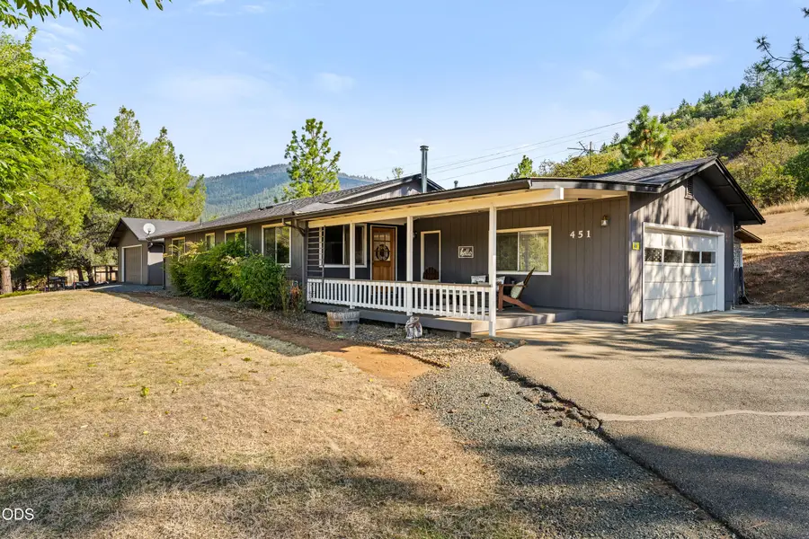 451 Buysman Way, Grants Pass, OR 97526 - #2