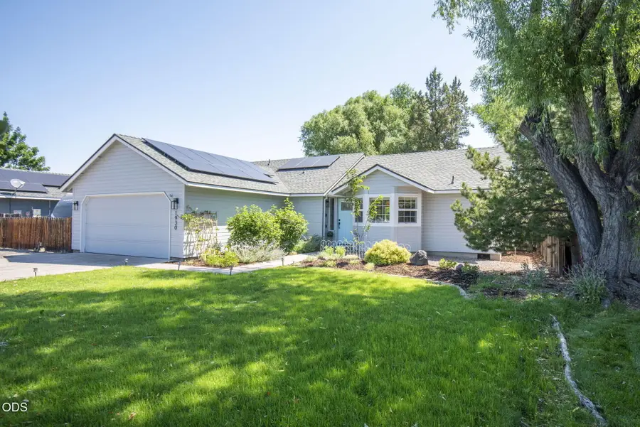 1930 SW 27th Street, Redmond, OR 97756 - #3