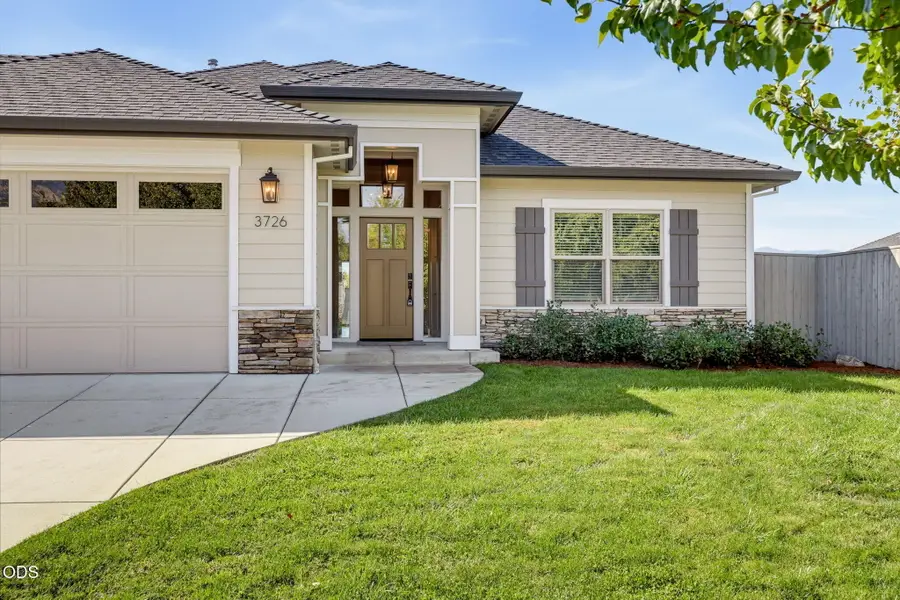 3726 Arizona Drive, Medford, OR 97504 - #2