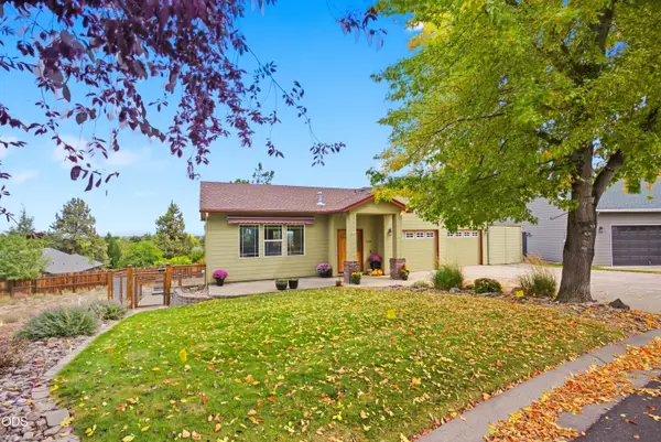 2504 SW 32nd Street, Redmond, OR 97756