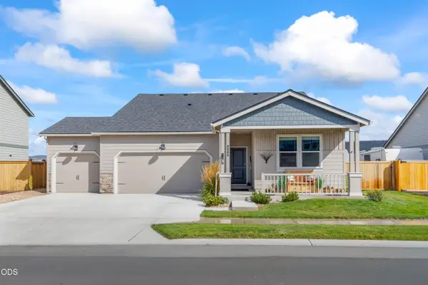 424 SE Stetson Court, Prineville, OR 97754