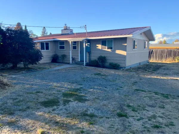 2460 Wolf Lane, Grants Pass, OR 97527