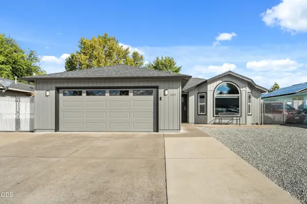 1003 Juanita Way, Central Point, OR 97502