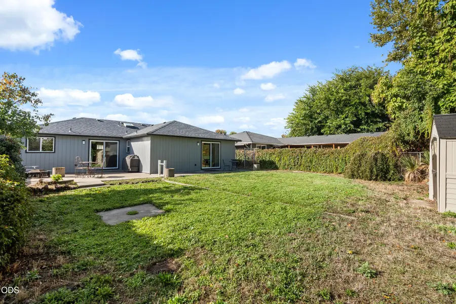 1003 Juanita Way, Central Point, OR 97502 - #3