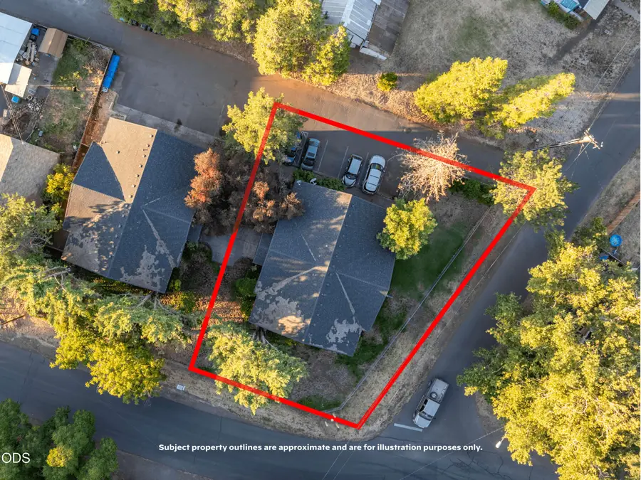 162 Napa Street, Eagle Point, OR 97524 - #3