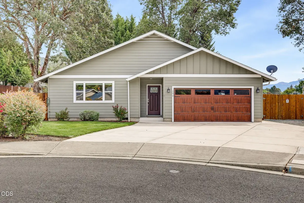 104 Vista Circle, Rogue River, OR 97537 - #1