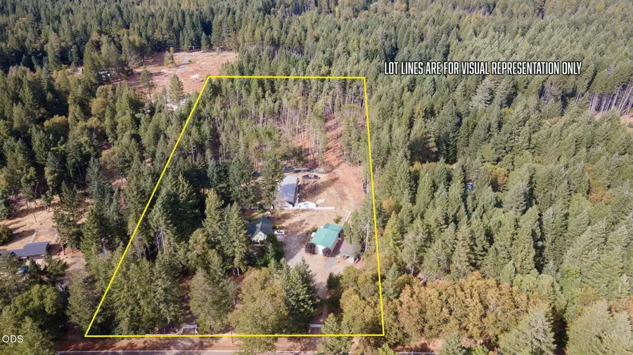 306 White Oak Drive, Cave Junction, OR 97523 - #3