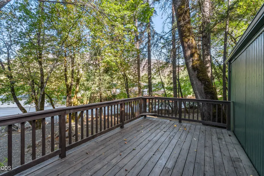7949 Rogue River Highway, Grants Pass, OR 97527 - #3
