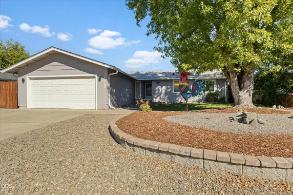 1915 Page Street, Medford, OR 97504