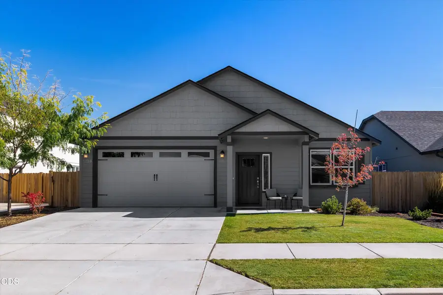 3350 NW 9th Lane, Redmond, OR 97756 - #3