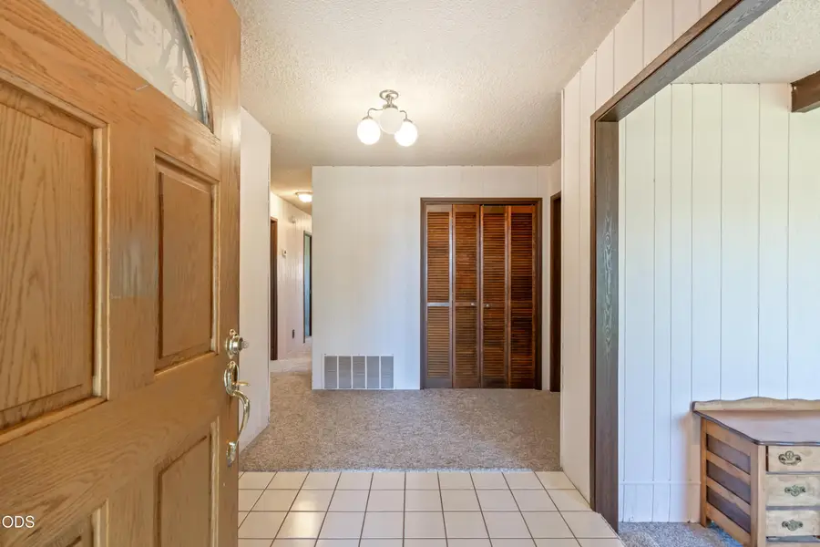 965 NE Brown Drive, Madras, OR 97741 - #2