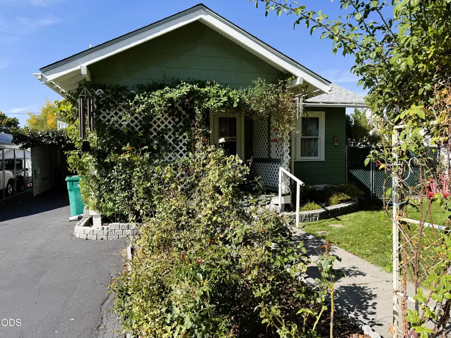 1018 N Eldorado Avenue, Klamath Falls, OR 97601 - #3