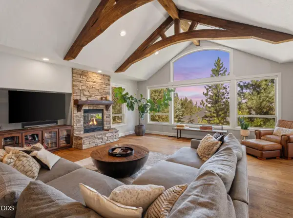 1804 NW Remarkable Drive, Bend, OR 97703