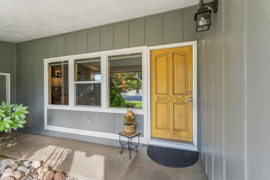 910 Crown Avenue, Central Point, OR 97502 - #2