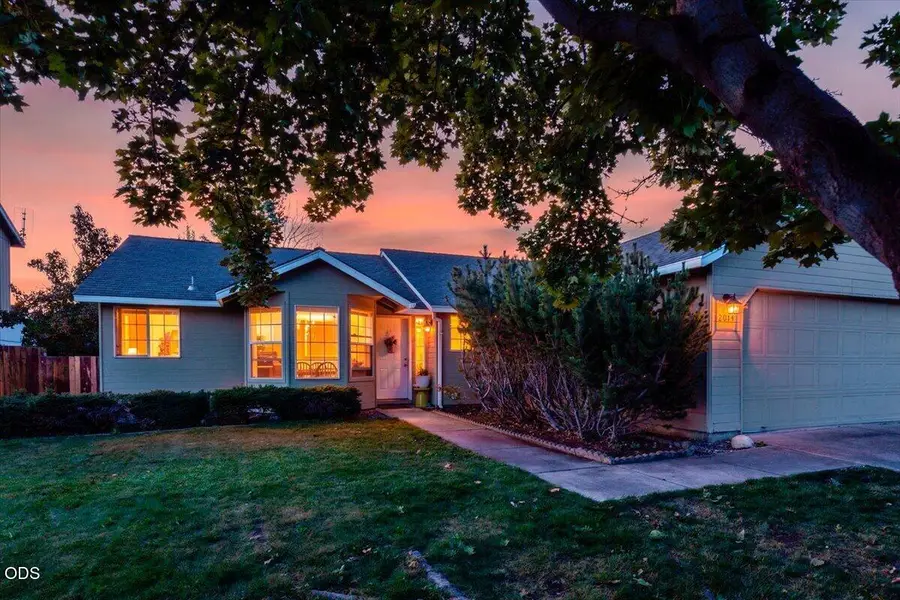 2014 SW 30th Street, Redmond, OR 97756 - #3