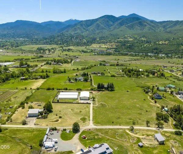 380 E Butler Lane, Ashland, OR 97520