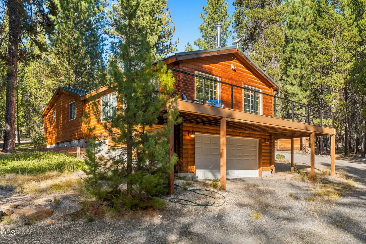 19152 Clear Springs Way, Crescent Lake, OR 97733 - #1