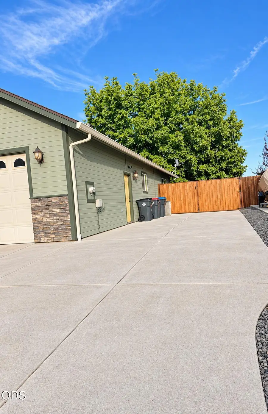 1052 Kensington Court, Central Point, OR 97502 - #3