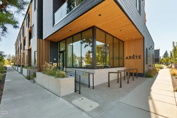 2745 NW Ordway Avenue #204, Bend, OR 97703