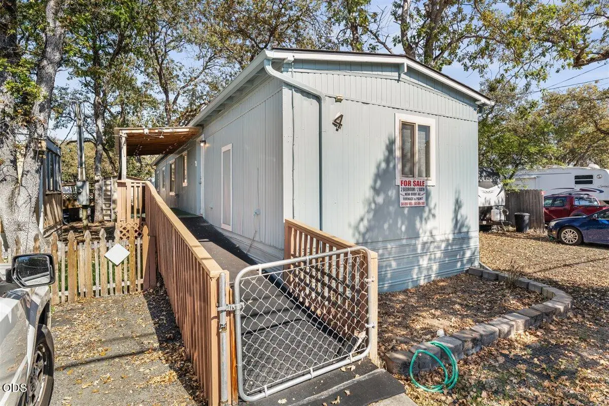 380 W Gregory Road #UNIT 4, Central Point, OR 97502 - #1