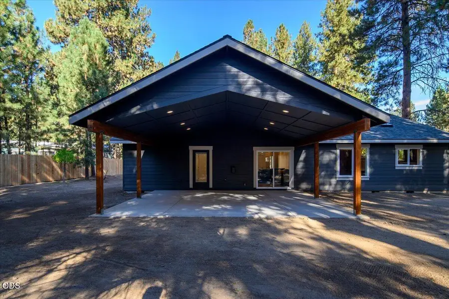 19241 Indian Summer Road, Bend, OR 97702 - #2