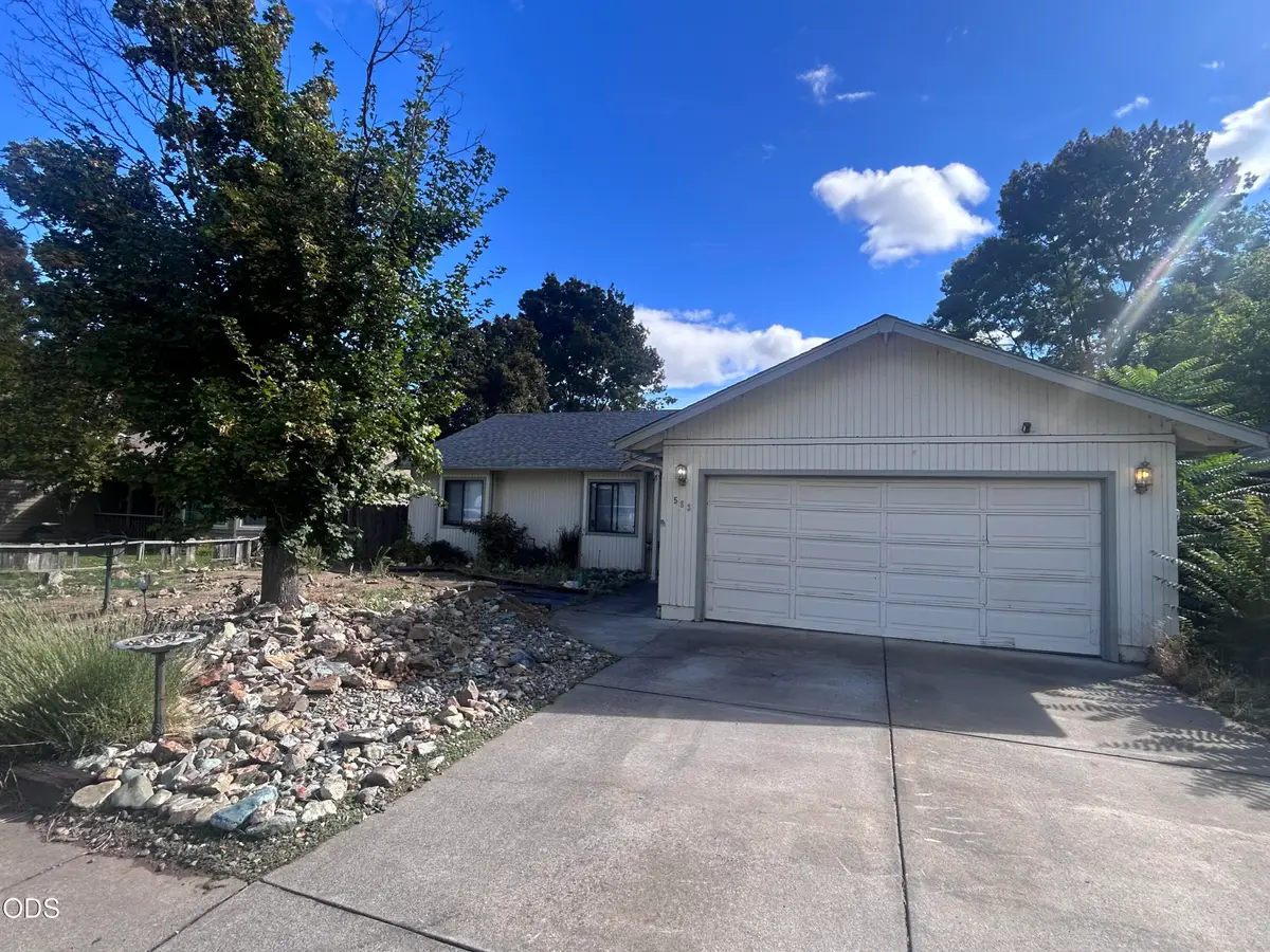 583 Snowy Butte Lane, Central Point, OR 97502 - #1