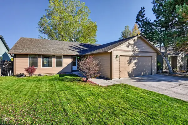 1856 NE 8th Street, Redmond, OR 97756