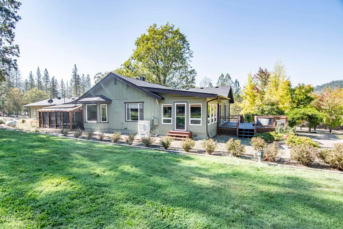 550 Earhart Road, Rogue River, OR 97537 - #1