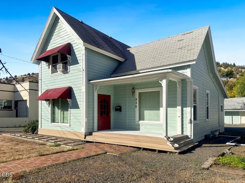 239 S Canyon Boulevard, John Day, OR 97845 - #1