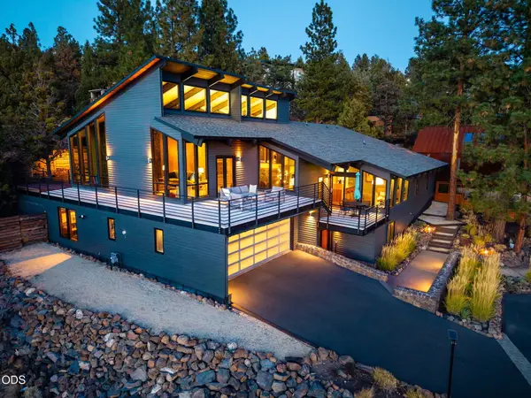 2108 NW Rimrock Drive, Bend, OR 97703