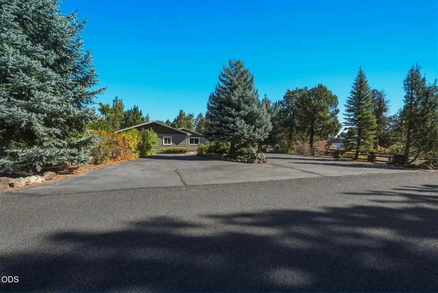 20594 Jefferson Court, Bend, OR 97703 - #3