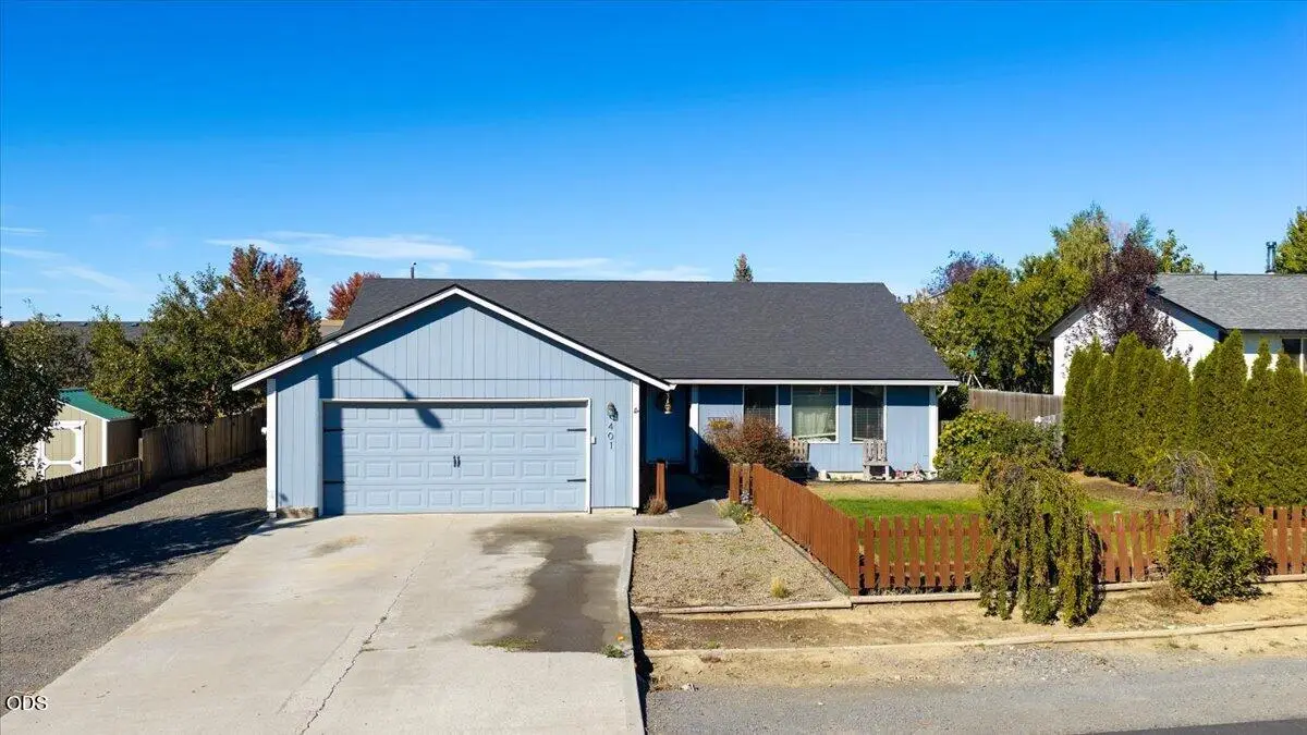 401 E Metolius Street, Culver, OR 97734 - #1