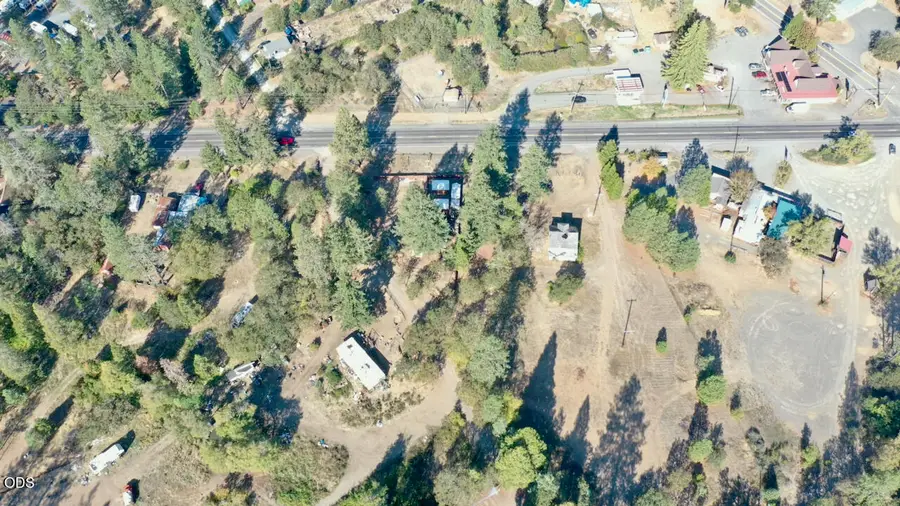 33105 Redwood Highway, Cave Junction, OR 97523 - #2