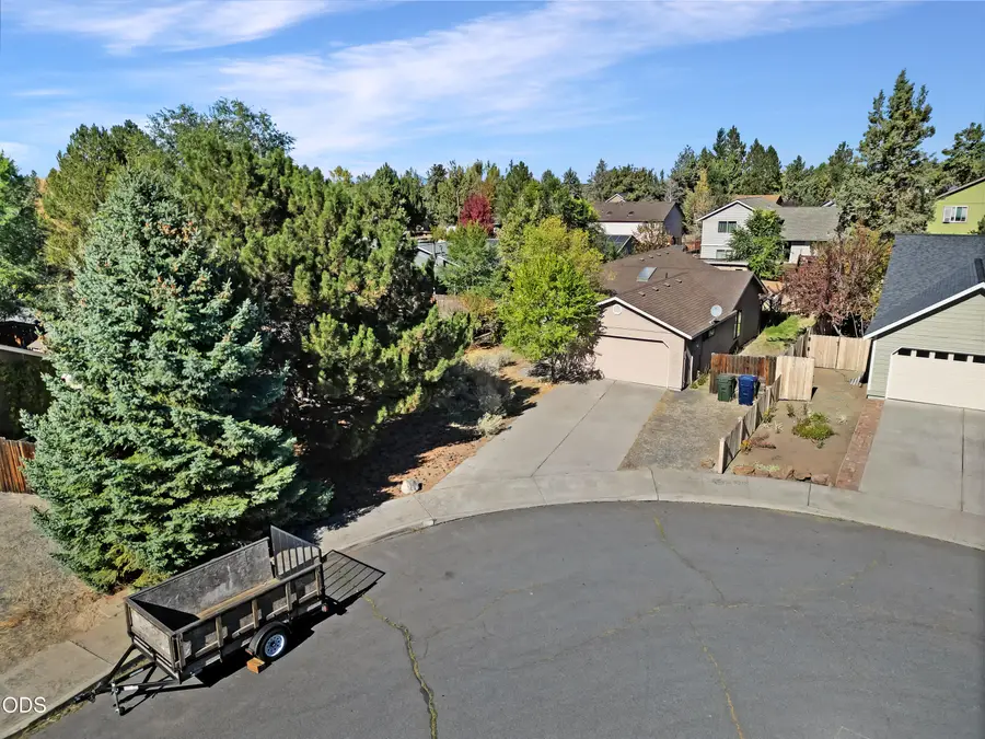 2052 NE Red Rock Lane, Bend, OR 97701 - #2