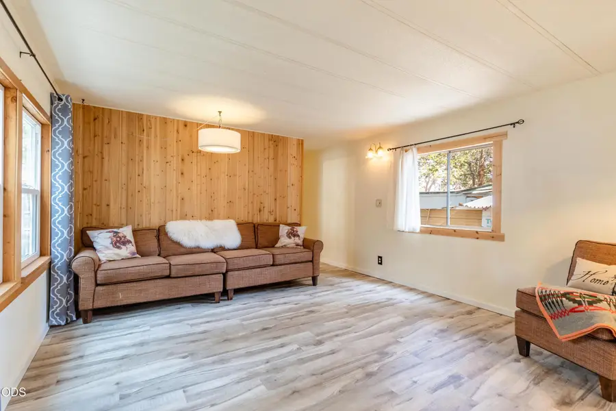 141 SW 15th Street #UNIT 21, Bend, OR 97702 - #2