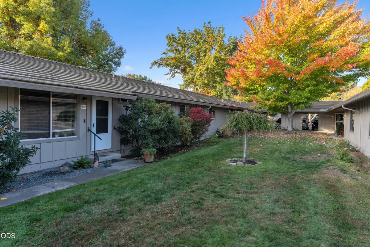 300 Shafer Ln #H2, Jacksonville, OR 97530 - #1