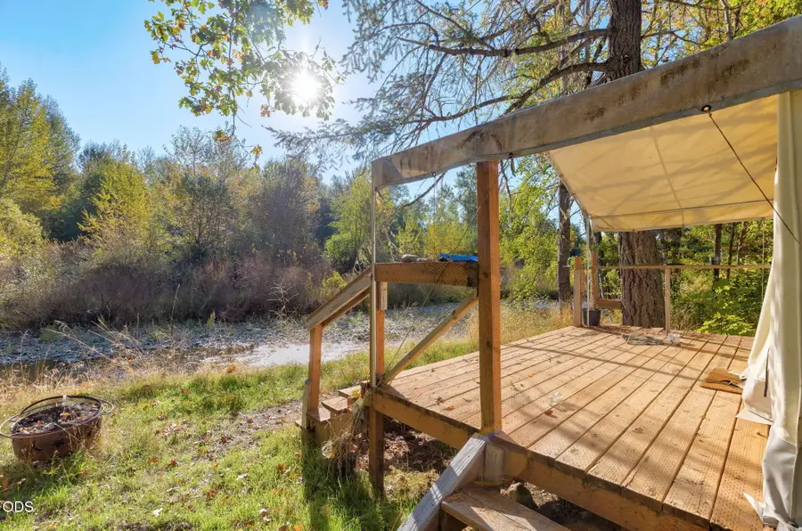 9439 Holland Loop Road, Cave Junction, OR 97523 - #3