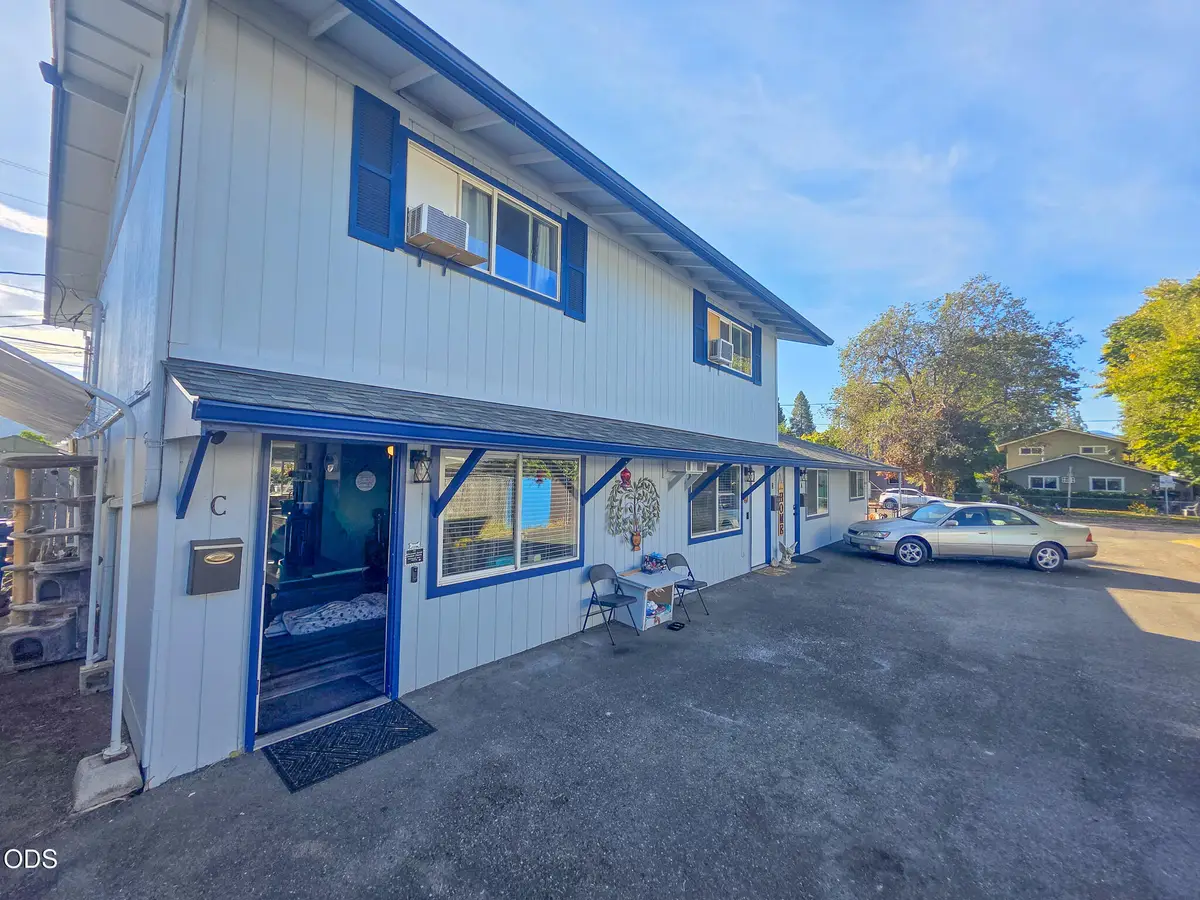 522 SE L Street, Grants Pass, OR 97526 - #1