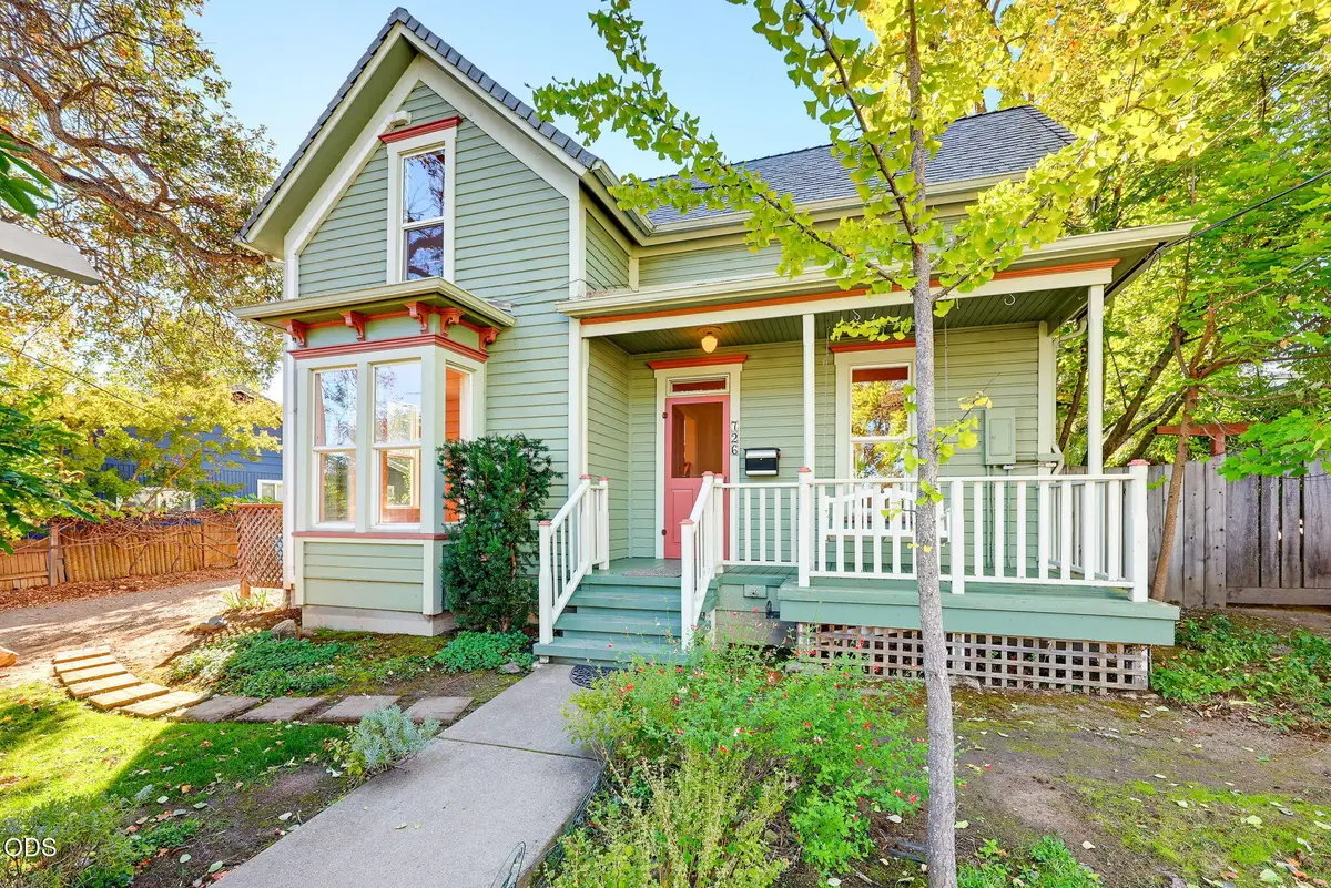 726 Iowa Street, Ashland, OR 97520 - #1