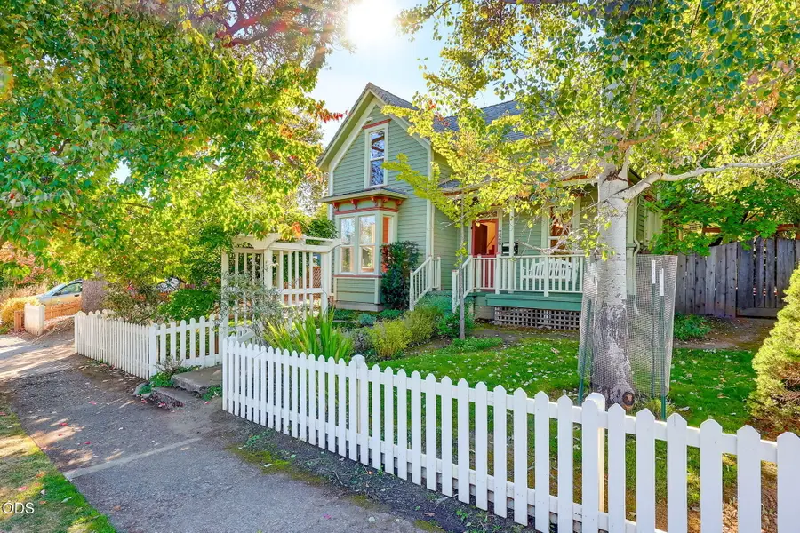 726 Iowa Street, Ashland, OR 97520 - #2