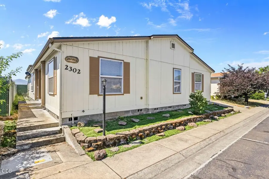 2302 Lara Lane, Central Point, OR 97502 - #3